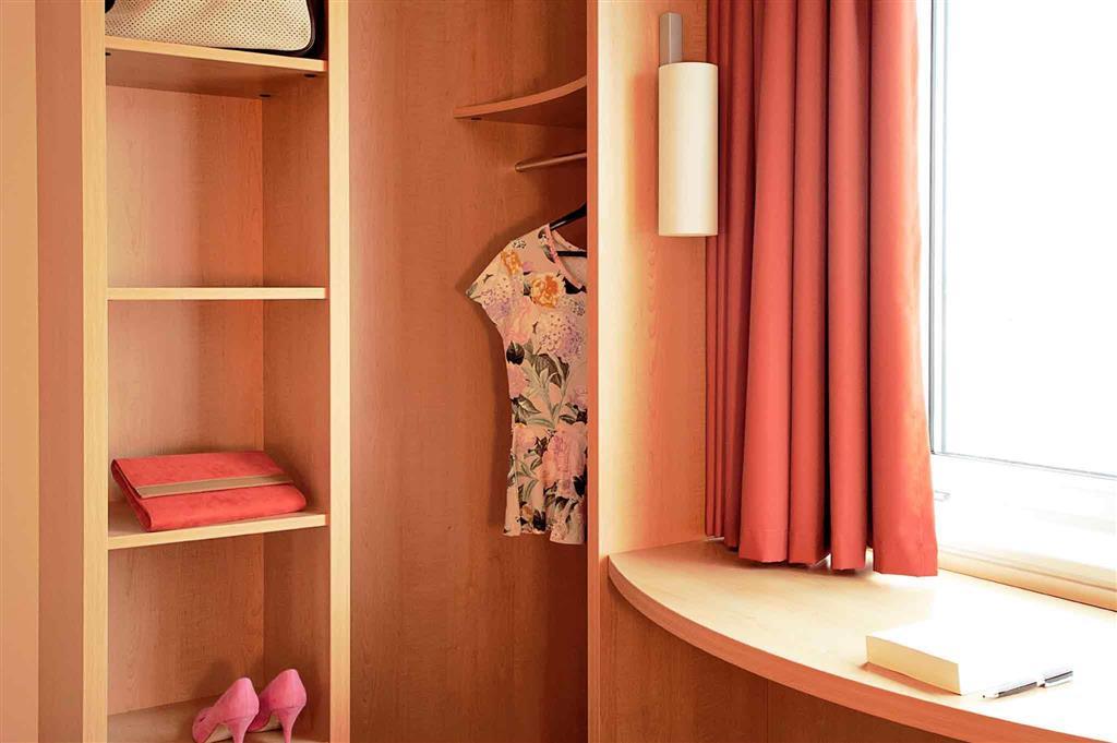 ไอบิส บรัสเซล วอเตอร์ลู Hotel ภายนอก รูปภาพ